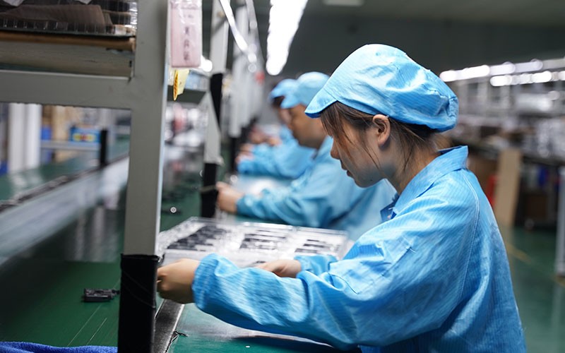 Haipenghui Introduces Class 10,000 Automatic 3-Spray-3-Bake Painting Line, Upgrading Surface Treatment Capabilities